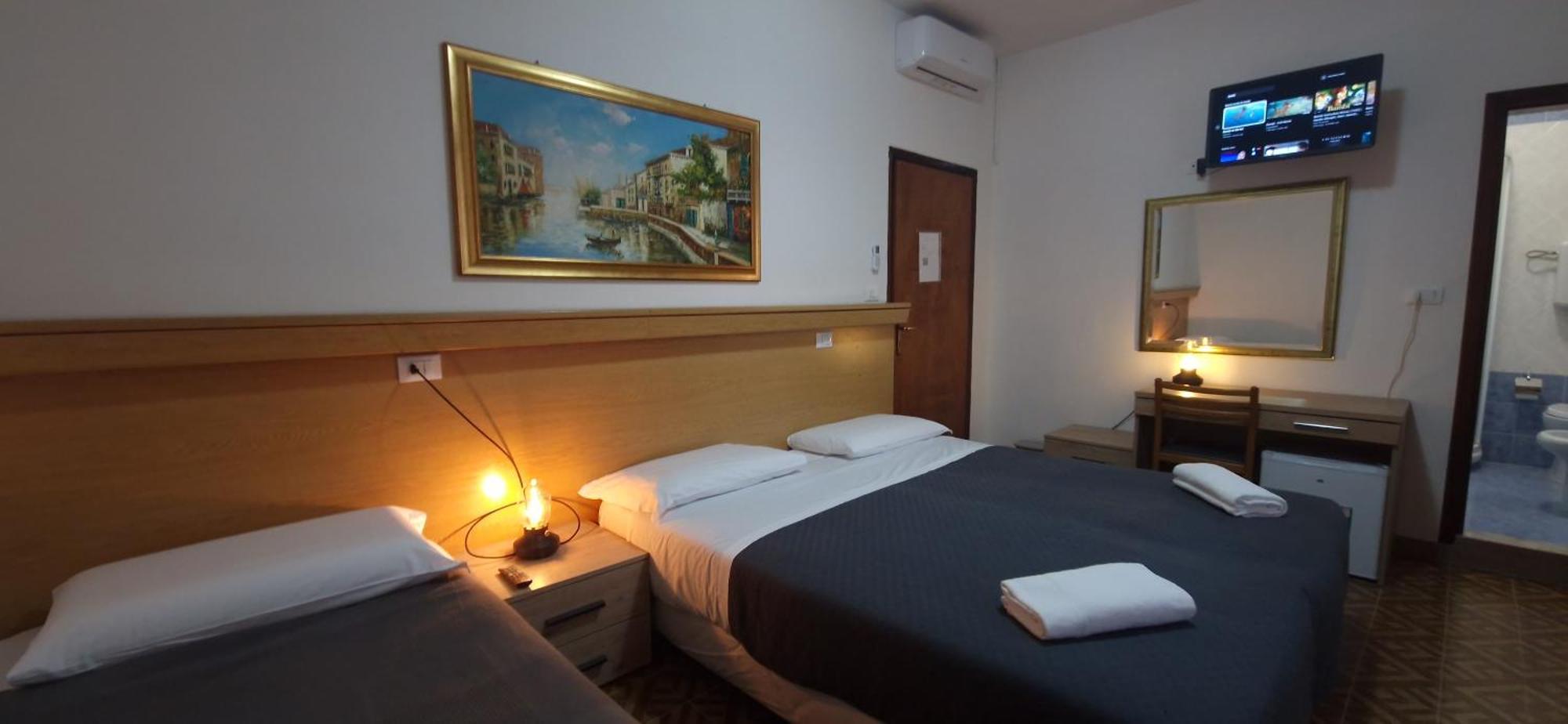 Hotel Tito Mestre Exteriör bild