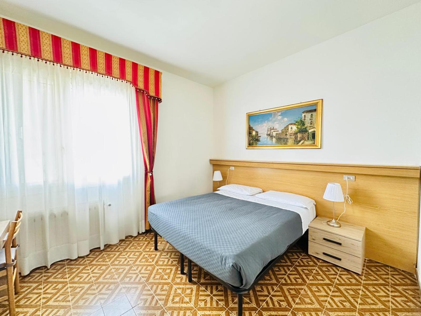 Hotel Tito Mestre Exteriör bild
