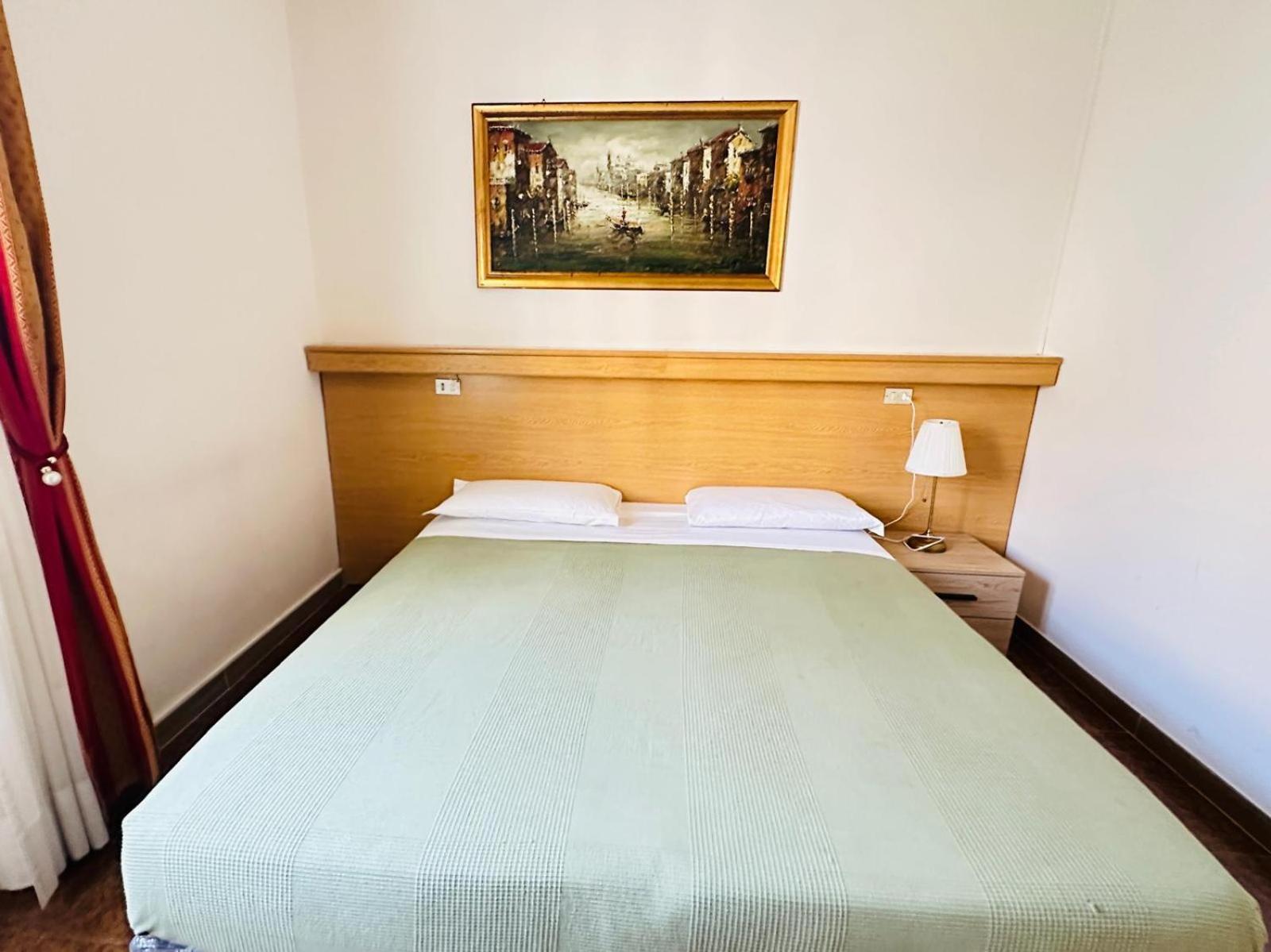 Hotel Tito Mestre Exteriör bild
