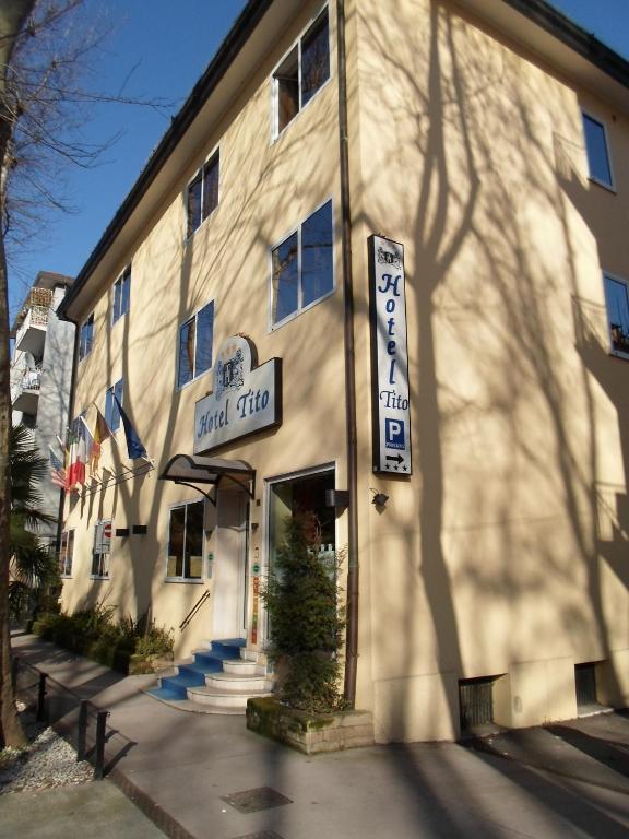 Hotel Tito Mestre Exteriör bild